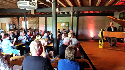 Ramon wie er singt und lacht