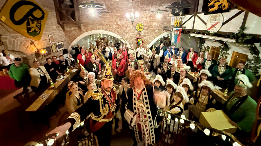 Ordentlich und Ausgezeichnet